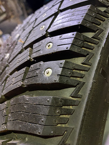 Naastrehv 225/45R17 TRIANGLE IcelynX (2 foto / 3)