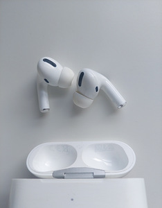 Apple AirPods pro 1st gen (Originaal) (3 foto / 5)