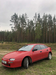 Мазда 323f 1995 г. (3 фото из 12)