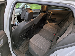 Opel Insignia 2.0d 96kw 2014 facelift (8 foto / 10)