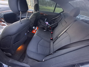 Mercedes-benz E220 2.2 tdi (4 foto / 6)