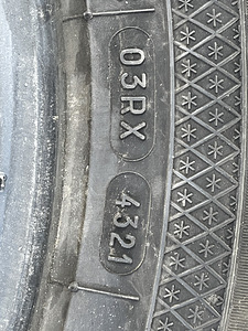 R17 235/45/R17 KLEBER (5 foto / 6)