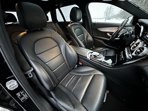 Mercedes-Benz C220d AMG Burmester (10 foto / 15)
