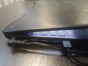 Asus Tuf Gaminx FX505 (2 foto / 5)