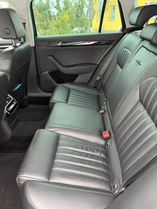 Skoda Superb L&K (7 foto / 13)