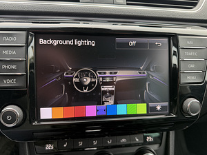 Skoda Superb L&K (11 foto / 13)