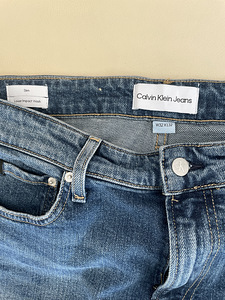 Calvin Klein meeste teksad. (4 foto / 4)