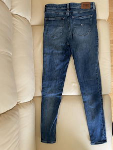 Tommy Hilfiger 27/32 (4 foto / 4)
