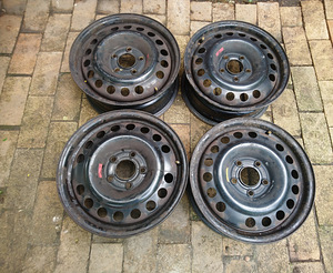 Saab, Opel plekkveljed 15 " (1 foto / 2)