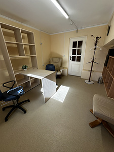 10 m² kabinet maniküürile/pediküürile- valmis tööks (11 foto / 11)