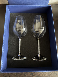Swarovski klaasid, komplekt 2 tk, uued karbis (2 foto / 7)