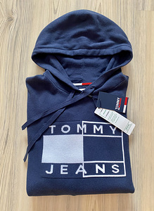 Uus Tommy Hilfiger M/Lkampsun (1 foto / 8)