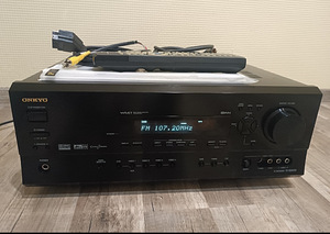 Onkyo tx sr600 (1 foto / 3)