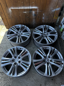 Оригинальные диски Lexus (1 фото из 3)