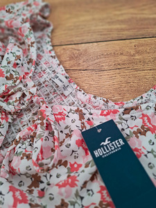Uus armas lilleline Hollister kleit (S) viscose (4 foto / 6)