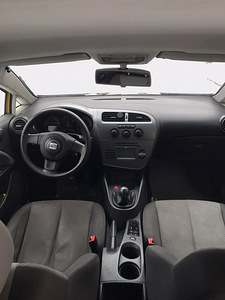 Seat Leon 1.6 75kw ÜV 04.2024 (8 foto / 11)
