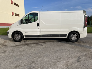 Nissan Primastar (7 foto / 8)