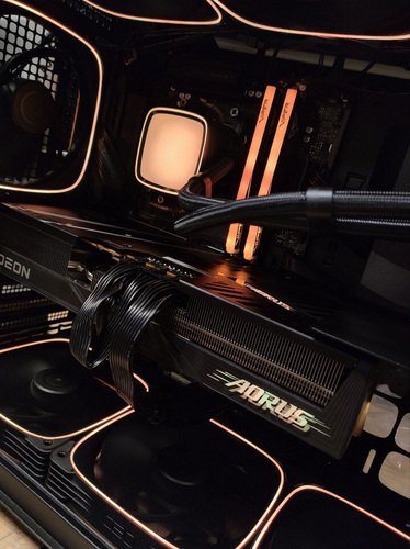 Mänguarvuti Ryzen 7 9800X3D + RX 9070 XT + 64GB RAM