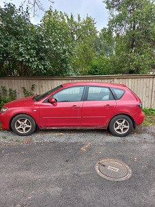 Müüa Mazda 3BK 2005 varuosadeks (2 foto / 7)