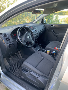 Golf Plus 1.9tdi 2005 (7 фото из 8)