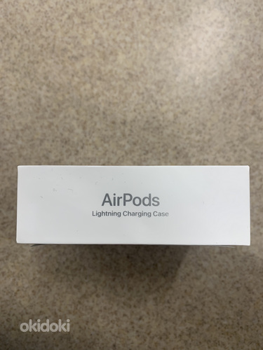 AirPods (фото #1)