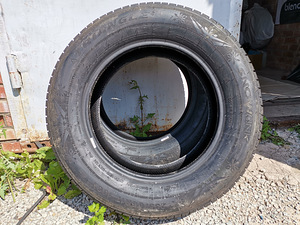 Uus aastaringne kumm 235/65R17 (2 foto / 3)