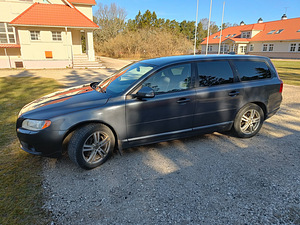 Volvo V70 2,4 120kW (1 foto / 6)