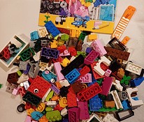 Lego classic 10692 koos klotsiavajaga