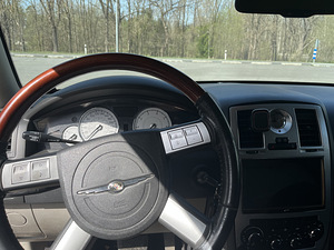 Chrysler 300c VEAGA (7 foto / 7)
