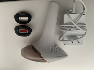 Fotoepilaator Philips Lumea IPL 9900, SenseIQ (1 foto / 2)