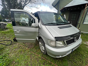 Mercedes-Vito 220 (6 foto / 14)
