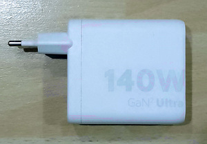 Toiteadapter Xstorm 140W GaN2 Ultra, 4x plugs (1 foto / 3)