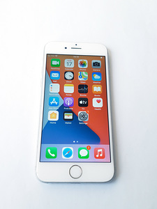 Apple iPhone 6s Silver 64GB (2 foto / 6)