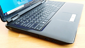 Asus X5DJI Celeron/15,6"/4GB/320GB/2h (5 foto / 10)