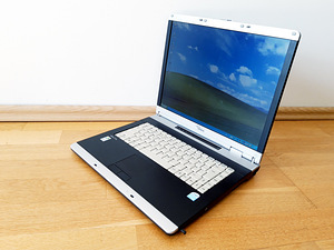 Fujitsu Siemens Amilo Pro - Windows XP (3 foto / 10)