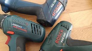 Bosch 2 akutrelli+lamp+4 akut (4 foto / 4)