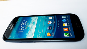 Samsung Galaxy S3 Black (4 foto / 7)