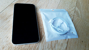 Apple iPhone 13 Mini 128GB Starlight (refurbished) (9 foto / 9)