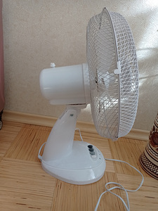 Lauaventilaator ECG, kõrgus 50 cm (2 foto / 6)