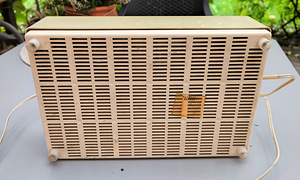 Voolupinge stabilisaator 220V, 50Hrz, väljund 220V töökorras (4 foto / 4)
