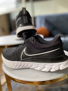Müüa nike p42 tossud (3 foto / 3)