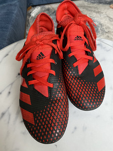 Adidas Predator jalgpallisaapad suurus 40,5 (3 foto / 3)
