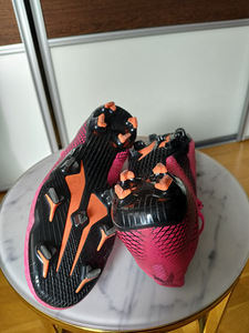 Adidas jalgpallisaapad, suurus 43.5 (4 foto / 9)
