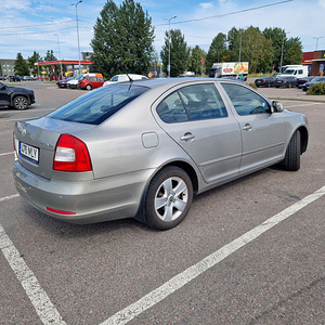 Skoda Octavia 1.4 90kw 2009a. (5 foto / 12)