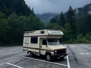 Matkaauto Peugeot J5 (1 foto / 10)