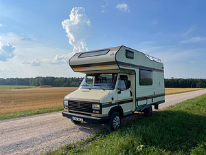 Matkaauto Peugeot J5 (3 foto / 10)