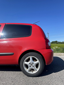 Täiuslik linnaauto - heas korras Renault Clio Storia 2007 (8 foto / 13)