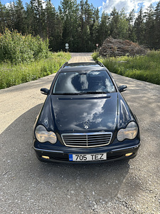 Mercedes Benz C270 (5 foto / 8)