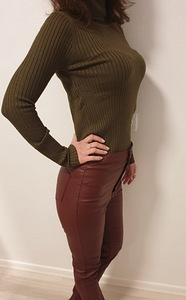 Новые штаны (3 фото из 4)