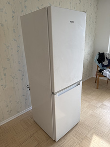 Ära anda külmkapp - töökorras - vajab pesu ja puhastust (1 foto / 2)